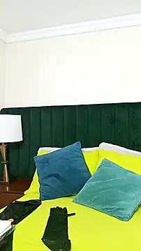 Snapshot of kiraGeiner chatting on November 2025 02:34:02 AM kiraGeiner online show from November 2025 02:34:02 AM