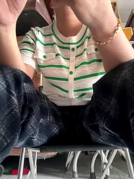 sharon-Hanna online show from September 2025 02:02:01 AM