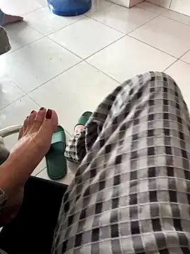 sharon-Hanna online show from October 2025 01:58:02 AM