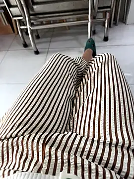 sharon-Hanna online show from December 2025 01:13:01 AM