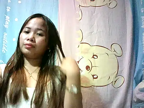 Katrina Summer online show from December 2025 06:47:01 PM