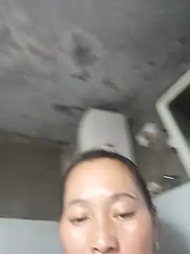 Bianly online show from October 2025 01:20:01 PM