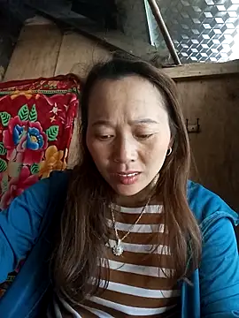 Bianly online show from November 2025 05:21:01 AM