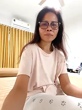 Mama Eva 1 online show from September 2025 01:21:02 AM