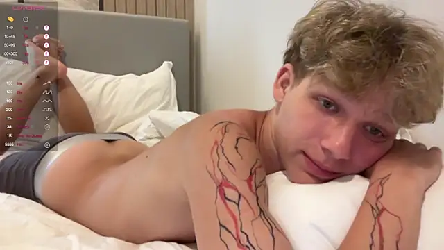 walter cute online show from March 2026 06:00:01 PM