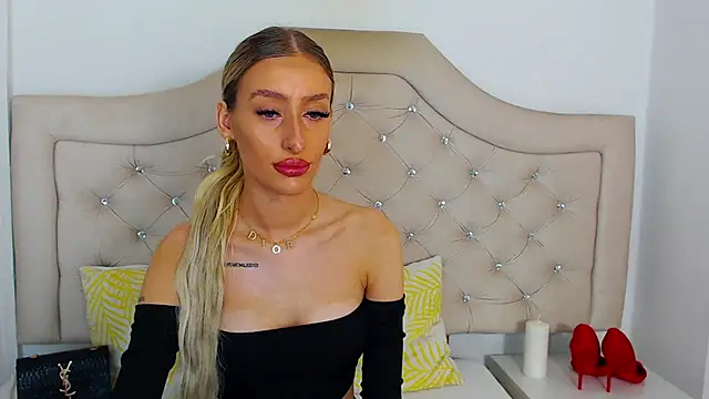 Snapshot of NatalieSensual chatting on November 2025 09:51:02 AM NatalieSensual online show from November 2025 09:51:02 AM