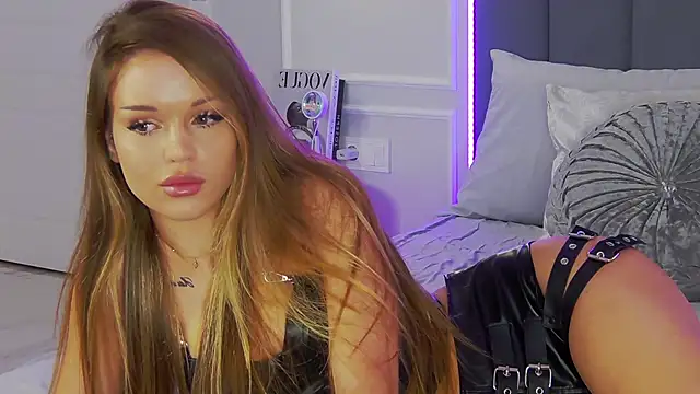 MarilynNova online show from September 2025 04:24:01 AM