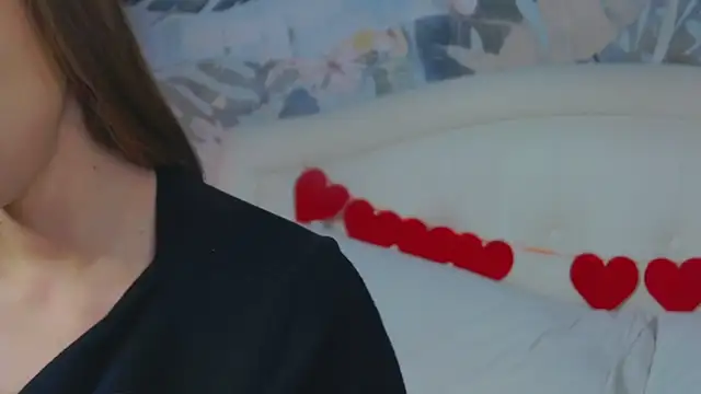 Snapshot of MarilynNova chatting on February 2026 05:59:02 AM MarilynNova online show from February 2026 05:59:02 AM