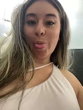 Snapshot of Sharon_07 chatting on January 2025 08:36:02 PM Sharon 07 online show from January 2025 08:36:02 PM