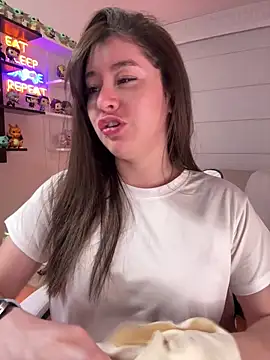 Snapshot of Sharon_07 chatting on September 2025 11:39:02 PM Sharon 07 online show from September 2025 11:39:02 PM