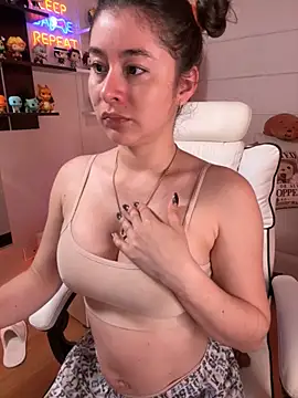 Snapshot of Sharon_07 chatting on November 2025 11:43:02 PM Sharon 07 online show from November 2025 11:43:02 PM