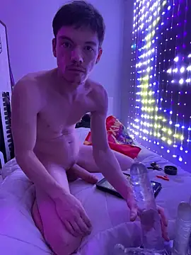 Snapshot of SalemStratton chatting on October 2025 12:21:02 AM SalemStratton online show from October 2025 12:21:02 AM