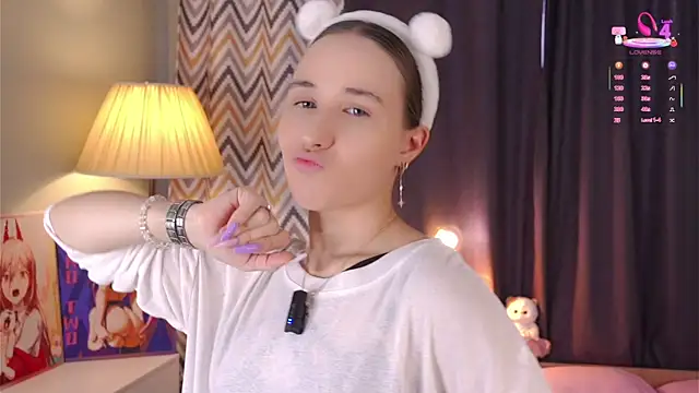 MaudAle online show from October 2025 01:14:02 AM