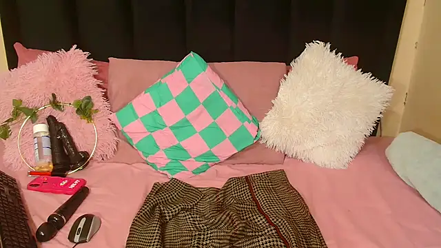 AmazingDarkDoll online show from October 2025 05:13:02 PM