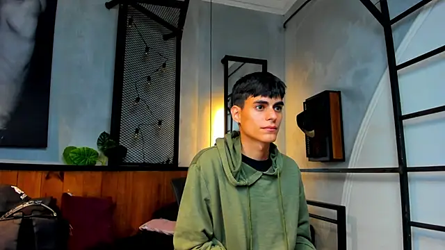 Dani mc1 online show from October 2025 11:33:02 AM