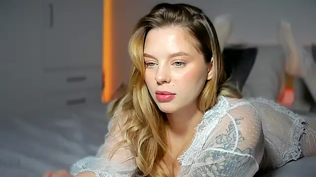 LilyFlamee online show from March 2026 02:56:02 PM