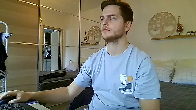 syl01 online show from January 2026 11:15:02 AM