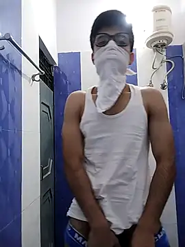 mrmasseur06 online show from December 2025 08:04:01 PM