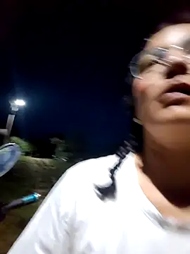 Lily-o online show from October 2025 10:58:02 PM