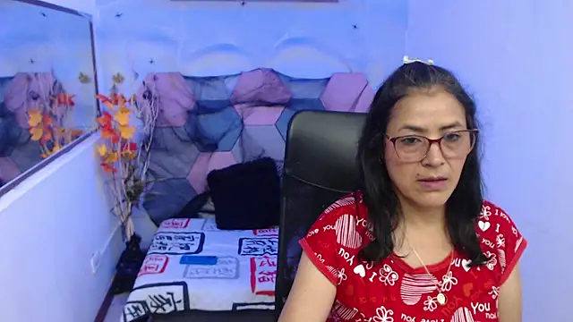 Snapshot of AmandaPeet chatting on November 2025 05:48:02 PM AmandaPeet online show from November 2025 05:48:02 PM