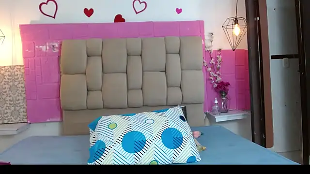 Damary Leon online show from March 2026 08:04:01 PM