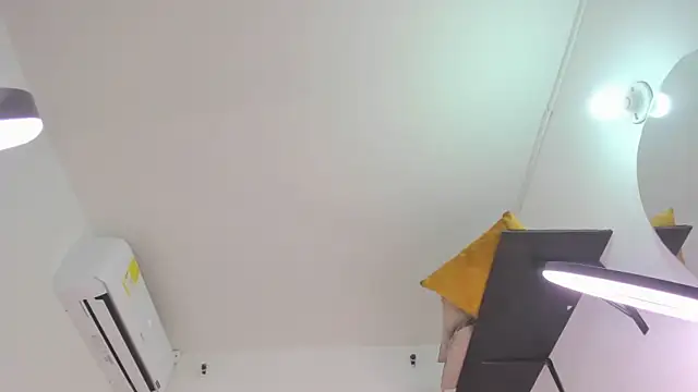 samantaasm online show from February 2026 09:08:01 PM