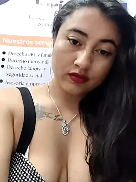 Snapshot of AMATISTA__16 chatting on May 2026 12:22:02 PM AMATISTA 16 online show from May 2026 12:22:02 PM