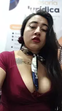 Snapshot of AMATISTA__16 chatting on June 2026 12:33:01 PM AMATISTA 16 online show from June 2026 12:33:01 PM