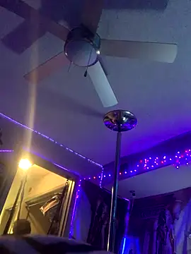 Snapshot of Triggerhappycj100 chatting on October 2025 06:03:02 AM Triggerhappycj100 online show from October 2025 06:03:02 AM