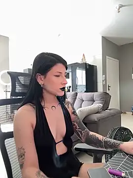 Snapshot of Privad_ravenna chatting on February 2026 05:52:01 PM Privad ravenna online show from February 2026 05:52:01 PM