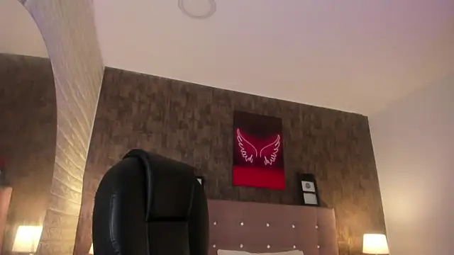 Snapshot of marian__stone chatting on September 2025 07:14:02 PM marian stone online show from September 2025 07:14:02 PM