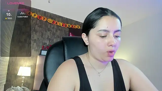 Snapshot of marian__stone chatting on November 2025 06:07:01 PM marian stone online show from November 2025 06:07:01 PM