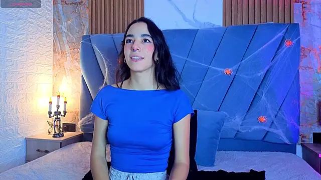 violett  golden online show from October 2025 09:03:02 PM