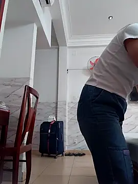 Anny-ly online show from November 2025 08:22:02 AM