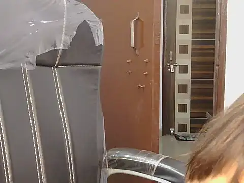 Diyaa Singh online show from September 2025 04:23:02 AM