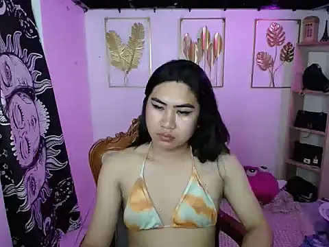 Snapshot of MADONA_HILTON chatting on June 2026 09:19:01 PM MADONA HILTON online show from June 2026 09:19:01 PM