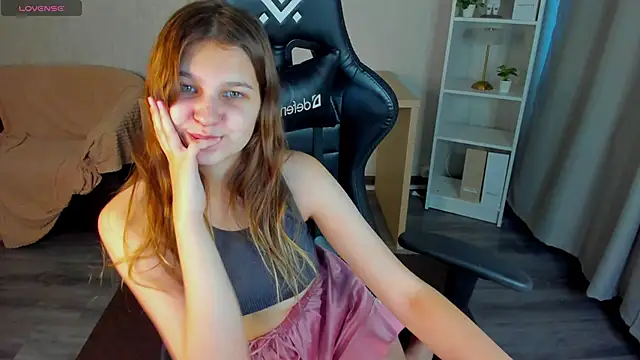 Elle Ellise online show from November 2025 08:03:02 AM