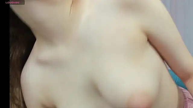 Elle Ellise online show from November 2025 01:11:01 AM