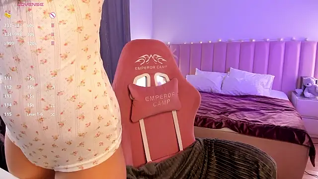 LilLisa online show from January 2026 04:00:01 PM