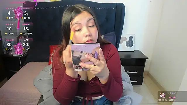 LucyPetit online show from September 2025 01:00:01 PM