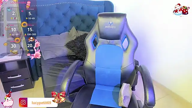 LucyPetit online show from December 2025 02:12:02 PM