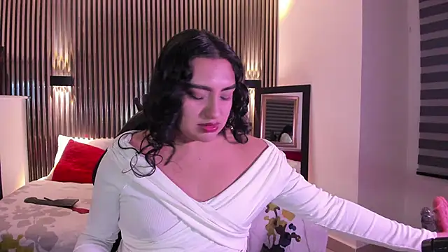 SyraPalmer online show from October 2025 03:37:01 AM