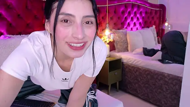 Snapshot of ZaraGold chatting on February 2026 09:24:02 PM ZaraGold online show from February 2026 09:24:02 PM