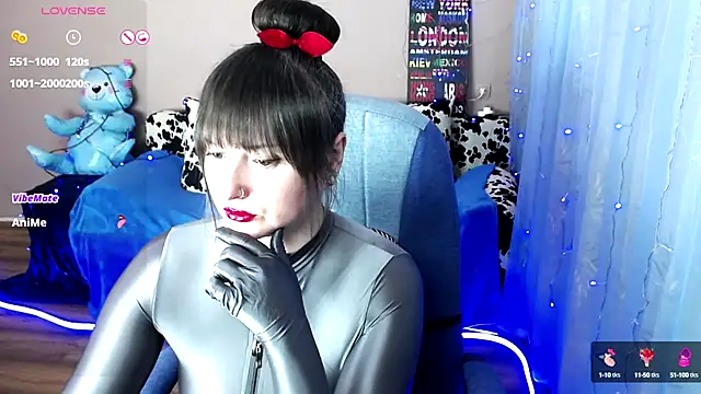 MilaRay online show from December 2024 11:02:01 AM