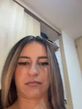 NIQUEILLA8 online show from March 2026 12:59:02 AM