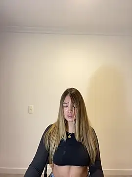 Zara Ross online show from October 2025 12:40:02 PM