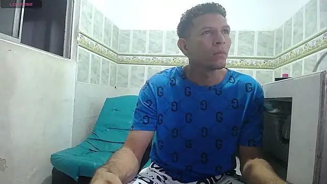 lindoshot sexlove online show from September 2025 03:17:02 AM