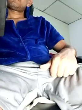 Snapshot of Bosssweet22cm chatting on January 2026 02:03:01 AM Bosssweet22cm online show from January 2026 02:03:01 AM