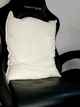 Snapshot of Bosssweet22cm chatting on February 2026 04:50:02 AM Bosssweet22cm online show from February 2026 04:50:02 AM