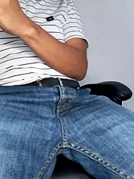 Snapshot of Bosssweet22cm chatting on February 2026 12:28:01 AM Bosssweet22cm online show from February 2026 12:28:01 AM